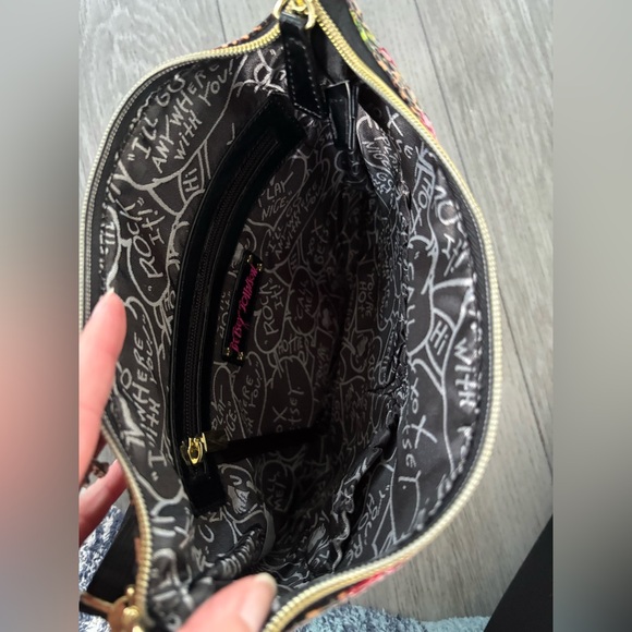 Betsey Johnson - bag with floral print and sequins. EUC! - Picture 6 of 11